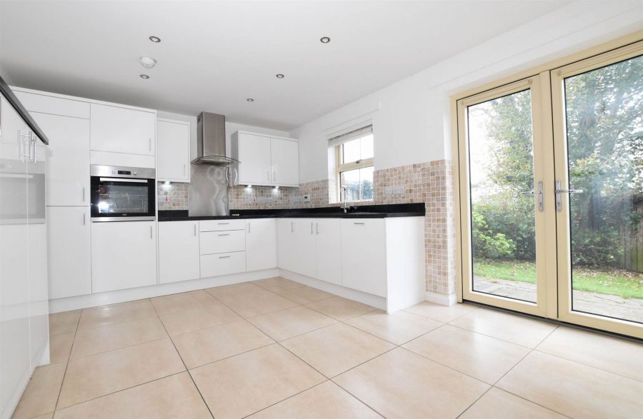 34 Millers Park Avenue