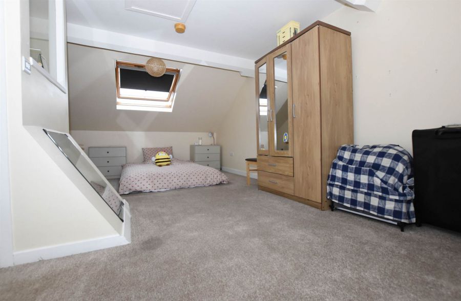 6 Crawfordsburn Road