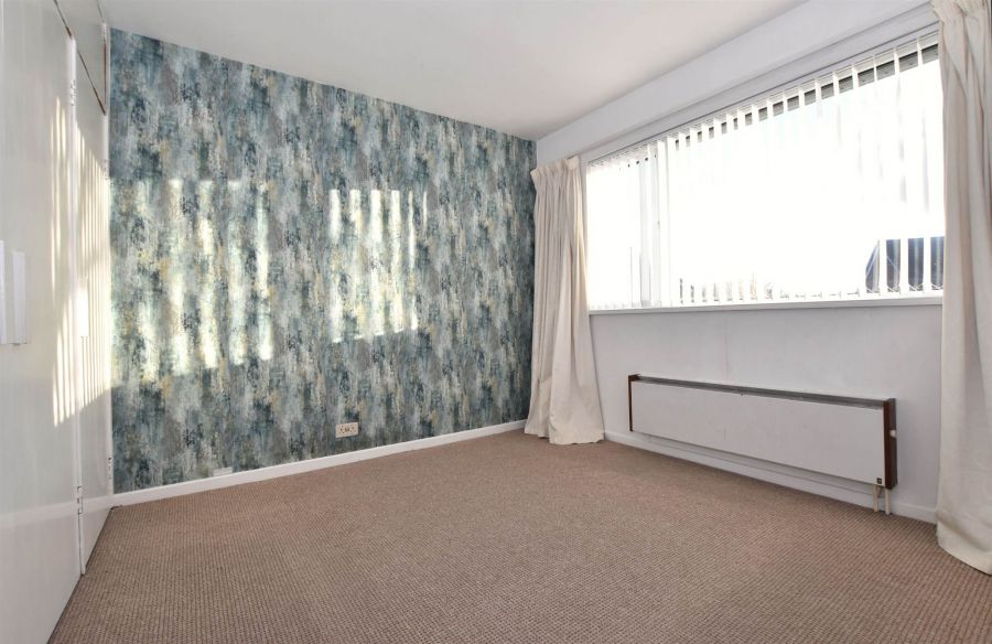 29 Valencia Way North