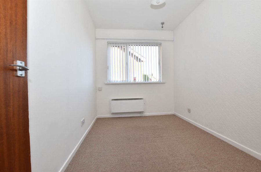 29 Valencia Way North