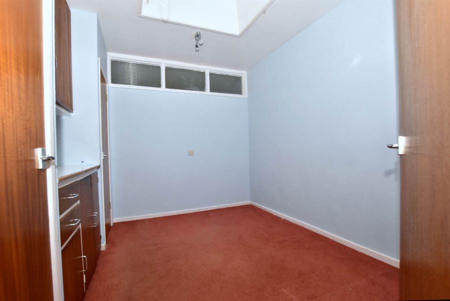 29 Valencia Way North