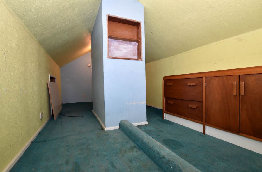 29 Valencia Way North