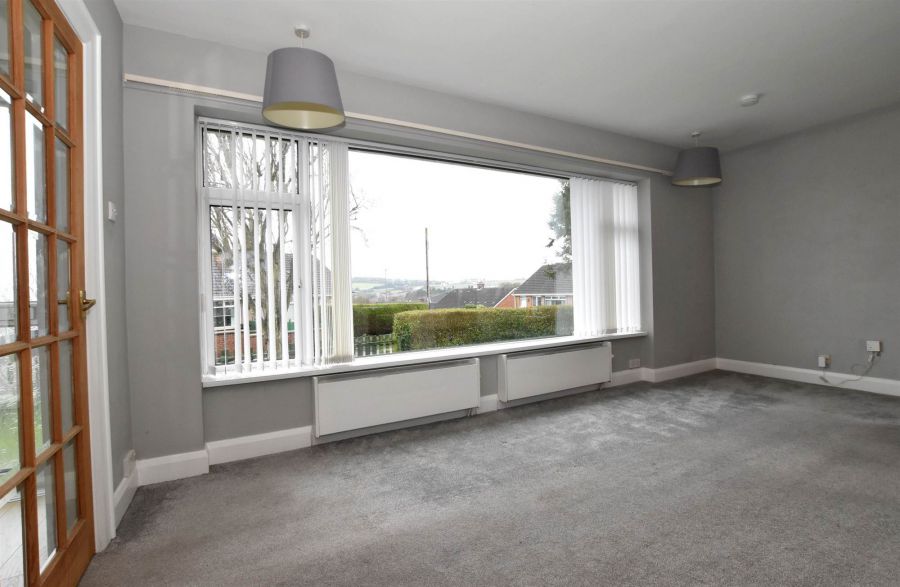 29 Valencia Way North