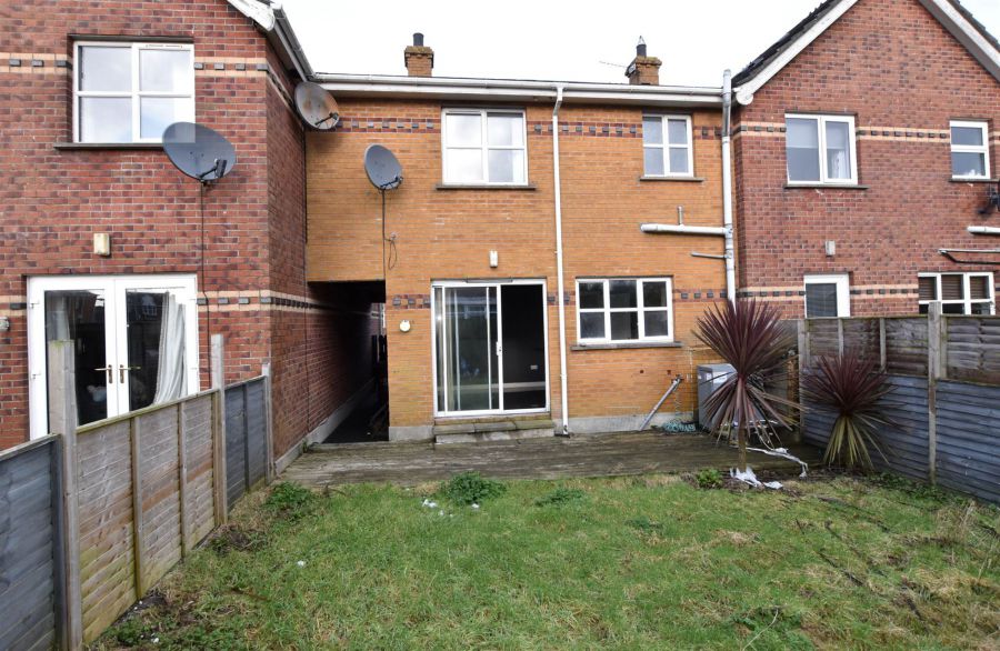 35 Whitethorn Avenue