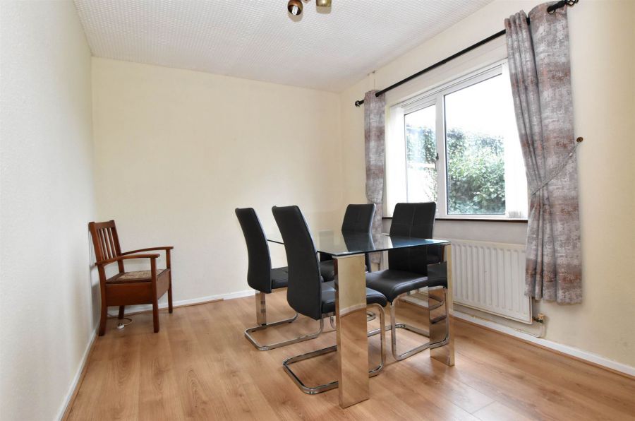 13 Slievemore Avenue