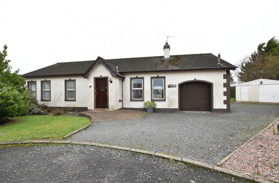 BAYTREE COTTAGE, 29 Dunleath Drive, Ballywalter, Newtownards, BT22 2TE