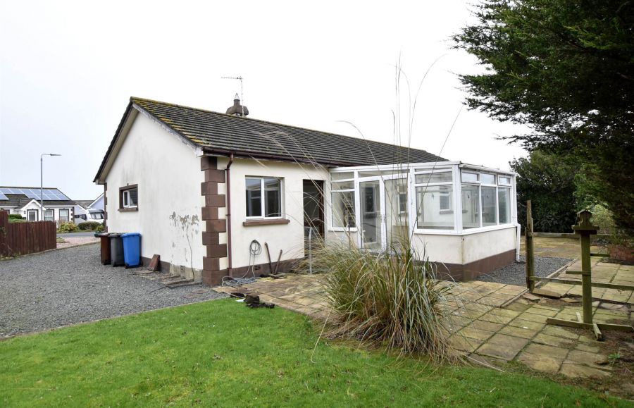 BAYTREE COTTAGE, 29 Dunleath Drive