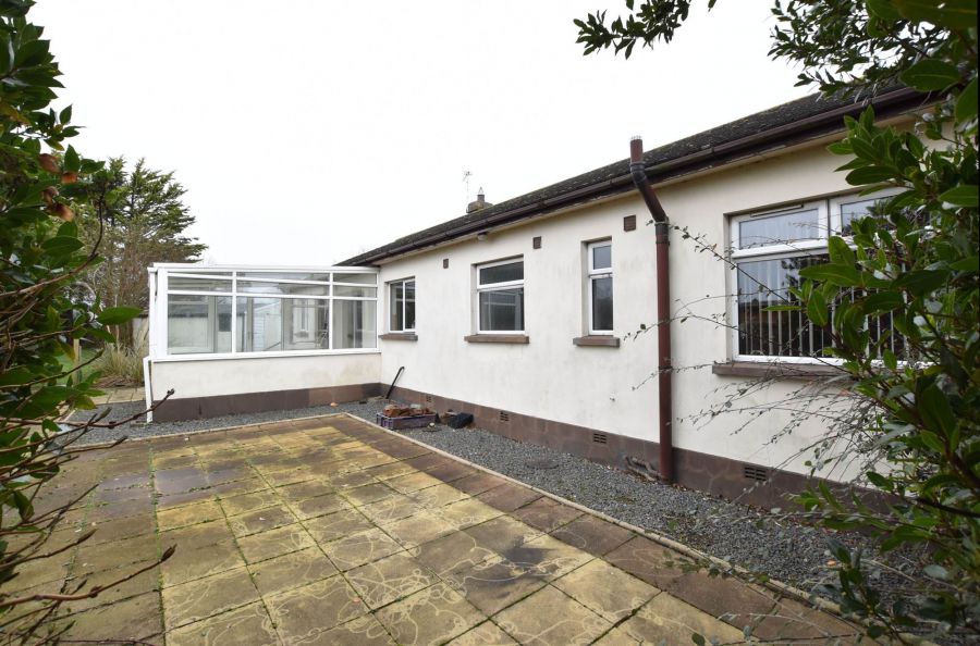 BAYTREE COTTAGE, 29 Dunleath Drive