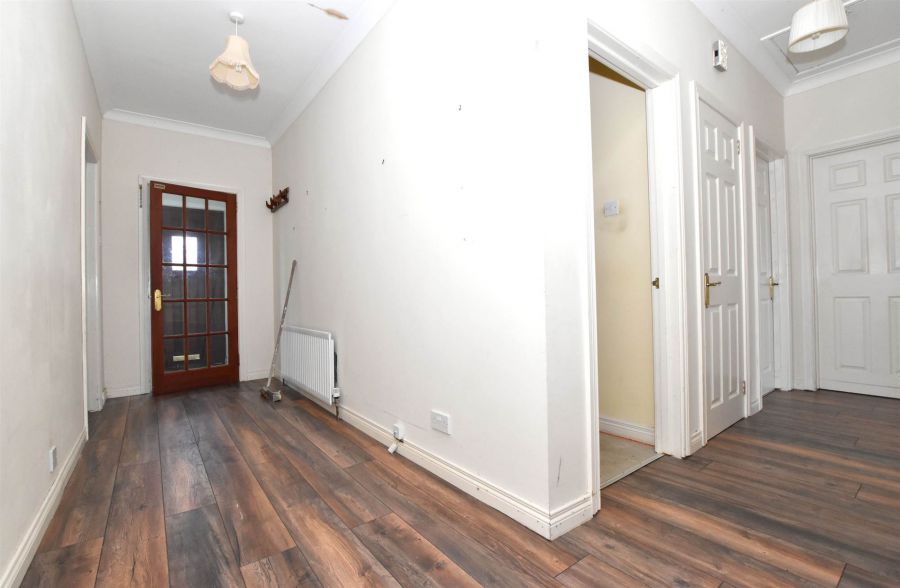 BAYTREE COTTAGE, 29 Dunleath Drive