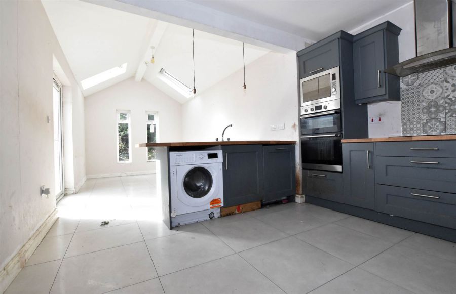 43 Lansdowne Gardens