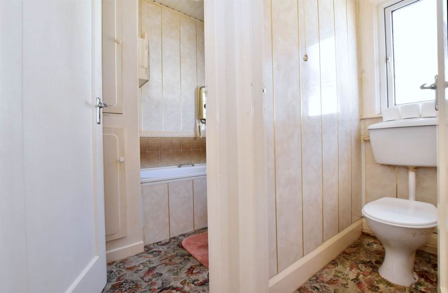 13 Laurelbank Avenue