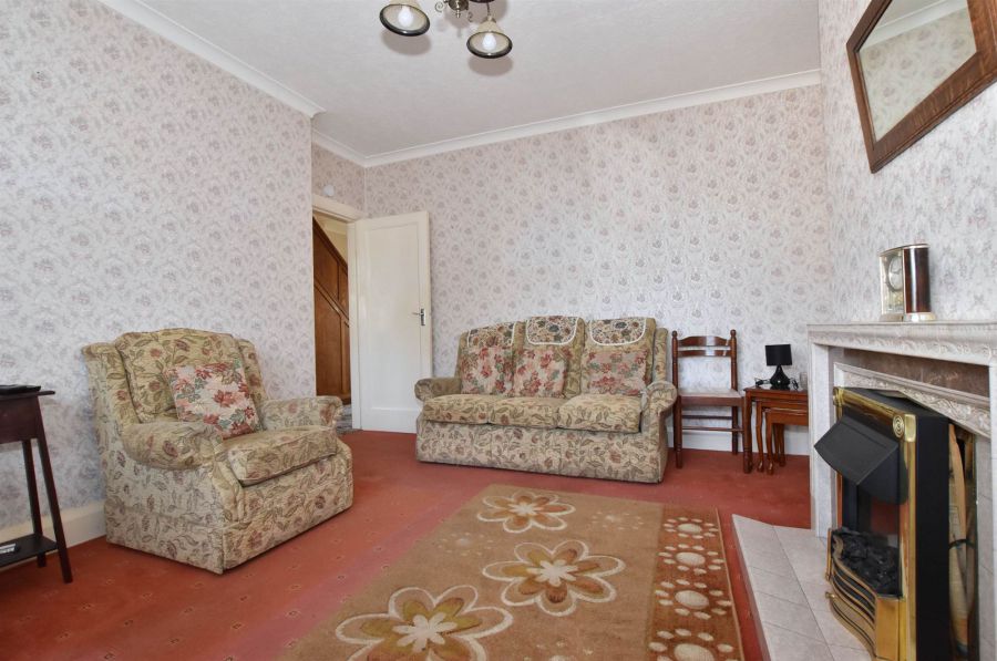 13 Laurelbank Avenue