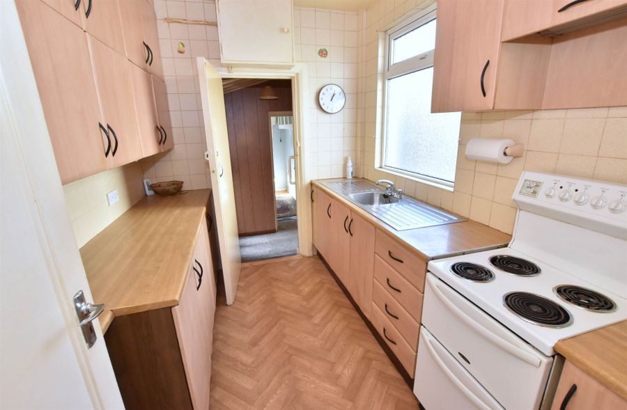 13 Laurelbank Avenue