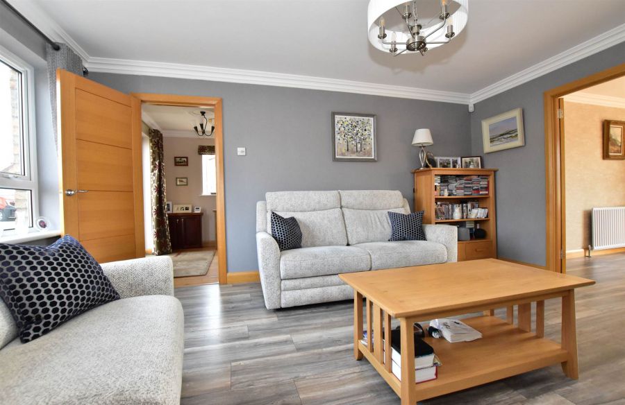 9 Cronstown Cottage Avenue