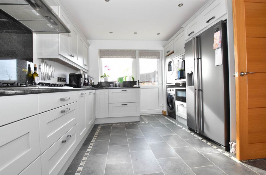 9 Cronstown Cottage Avenue