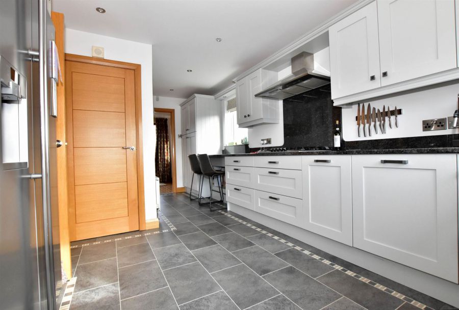 9 Cronstown Cottage Avenue