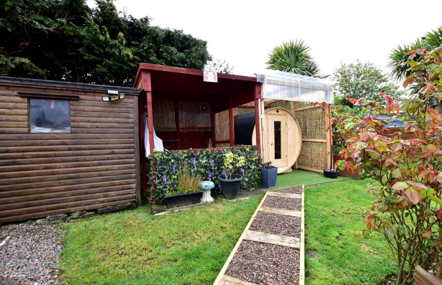 7 Abbeydale Drive