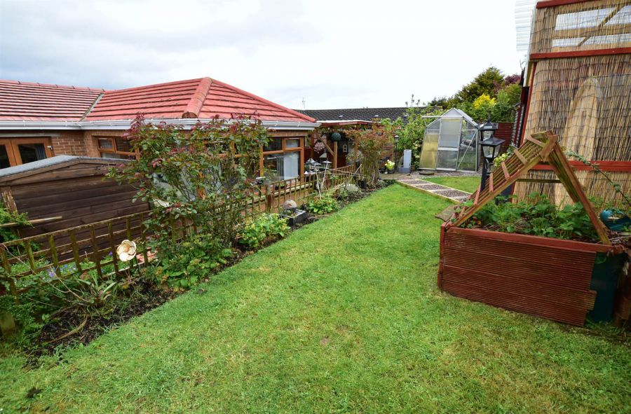7 Abbeydale Drive