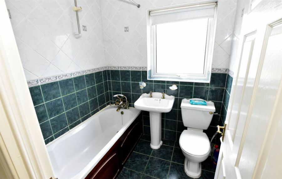 2 Regency Park