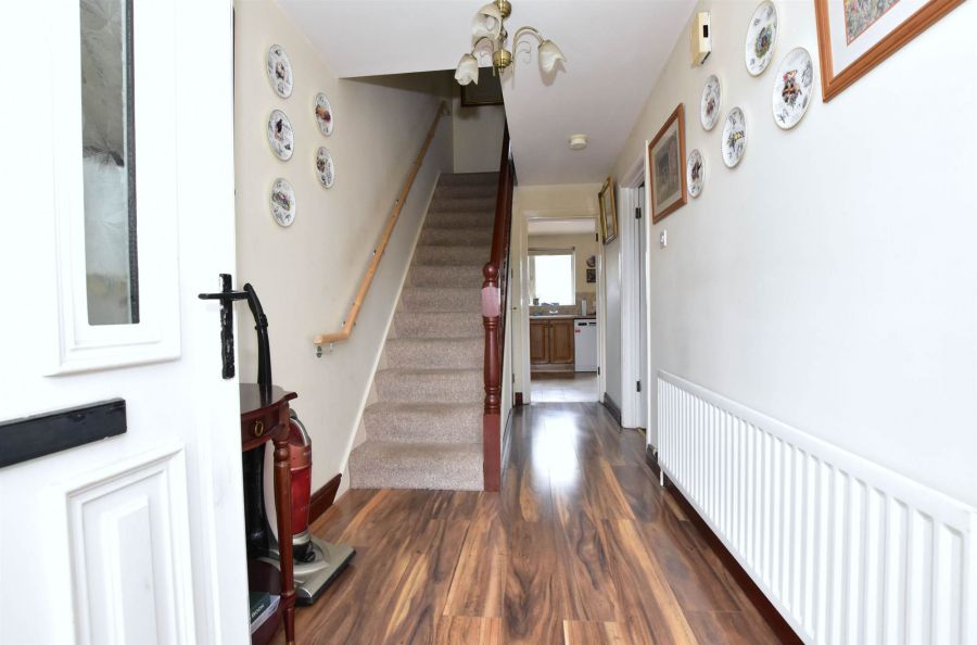 2 Regency Park