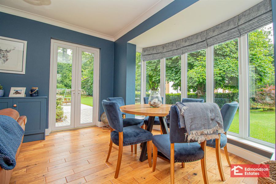 9 Tullyglass Park