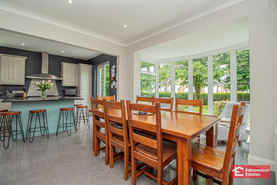 9 Tullyglass Park