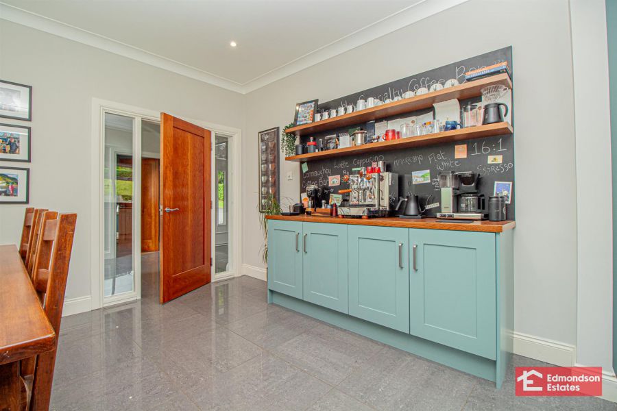 9 Tullyglass Park