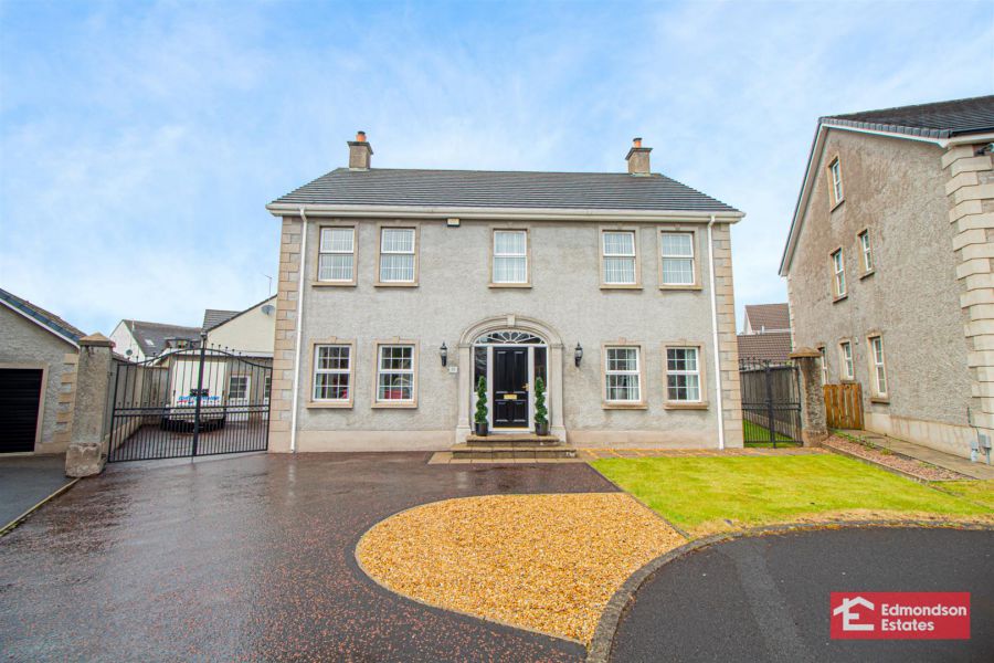10 Three Trees Manor