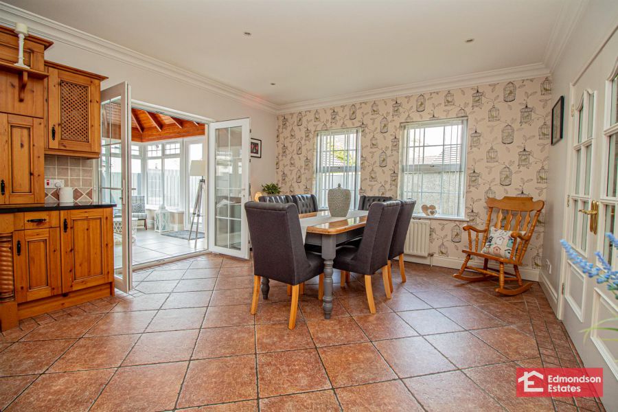 10 Three Trees Manor
