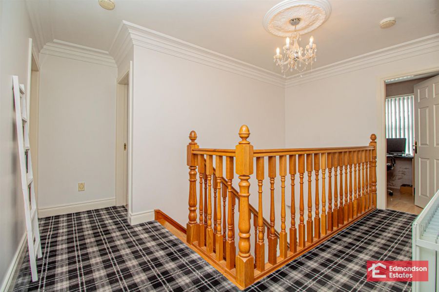 10 Three Trees Manor