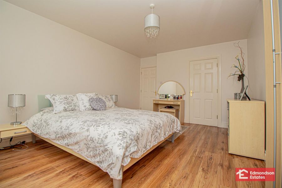 10 Three Trees Manor