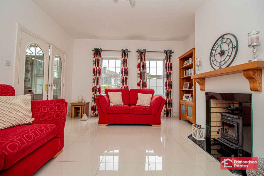 10 Three Trees Manor