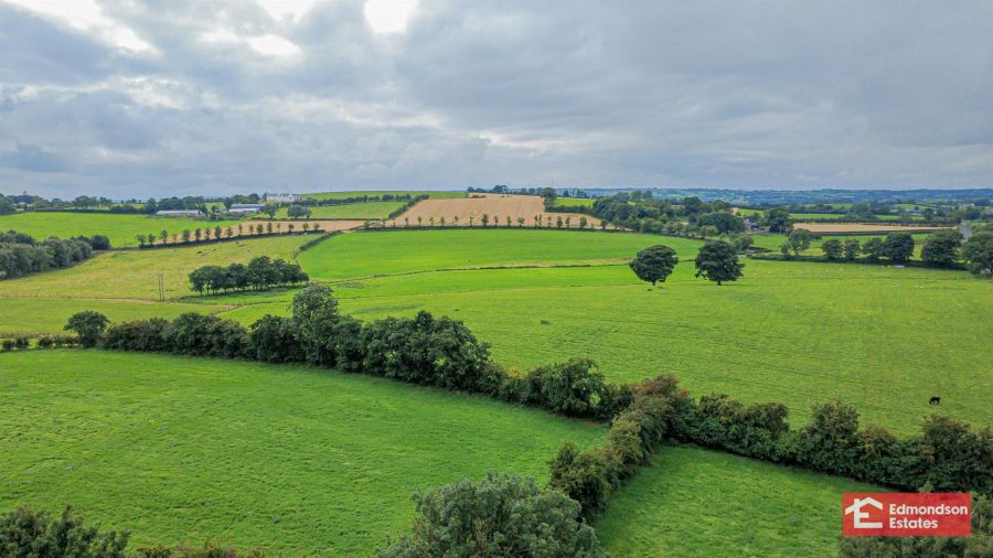 Site With Land, Approx. 48M South West Of Kilmandil Road