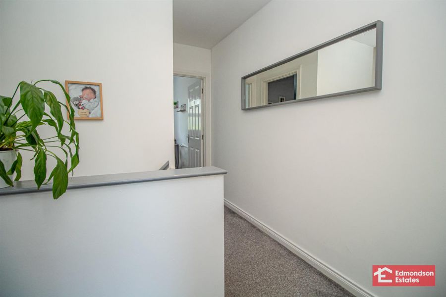 15 Glen Mews