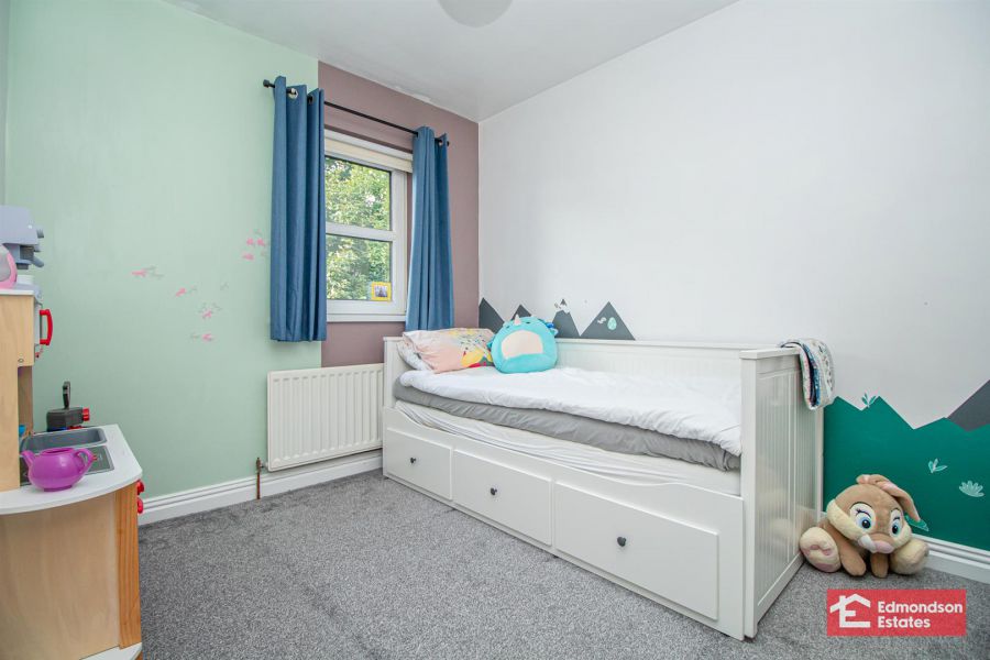 15 Glen Mews