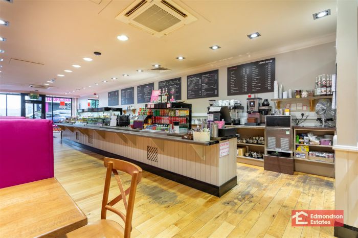 Caffe Tosca, 62 Ballymoney Street