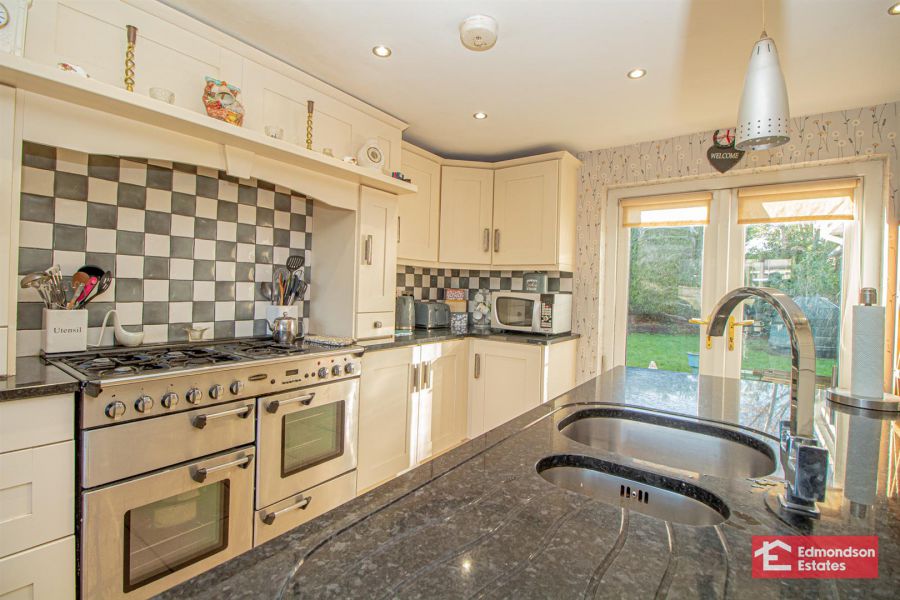 64 Glenhugh Road