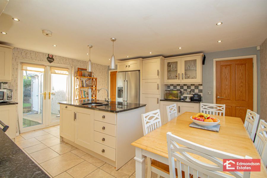 64 Glenhugh Road