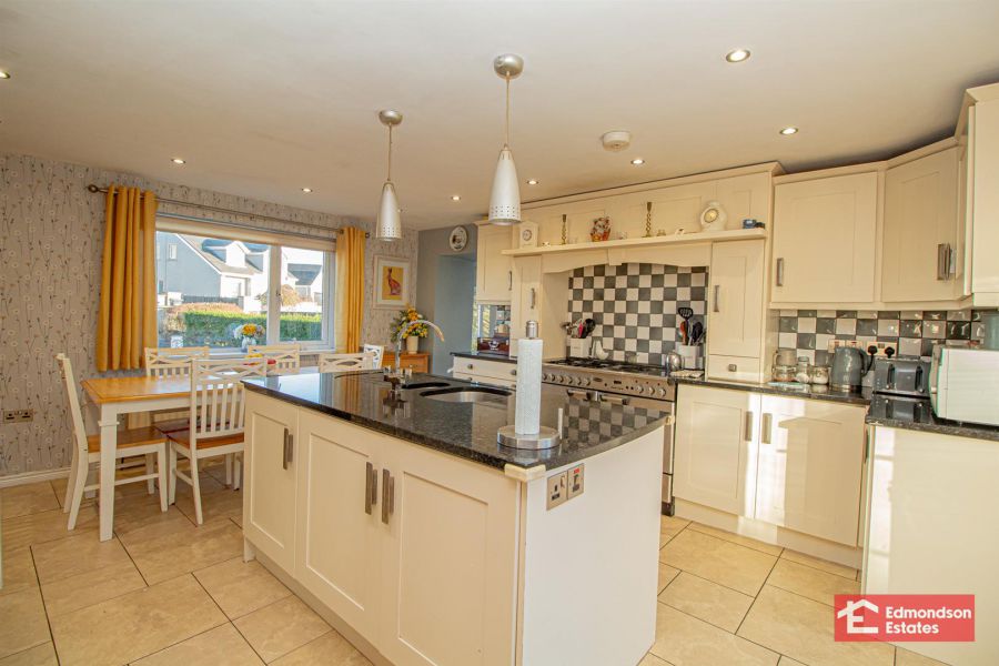 64 Glenhugh Road