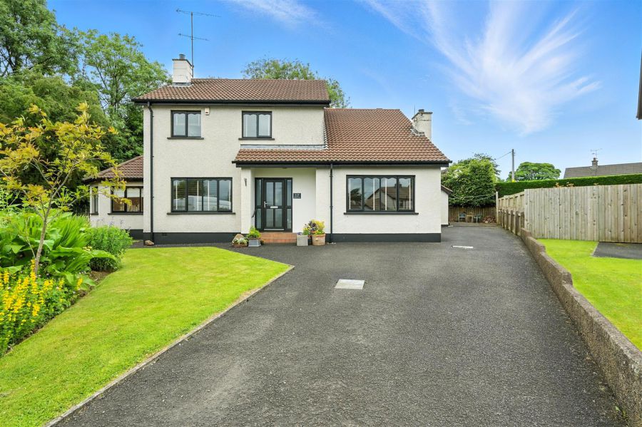 17 Markstown Close
