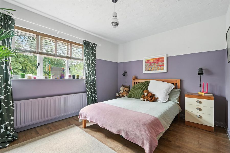 17 Markstown Close