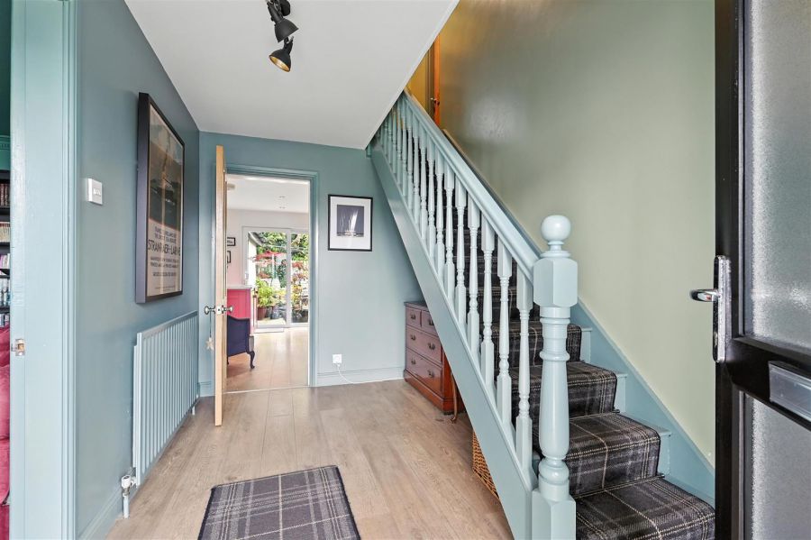 17 Markstown Close