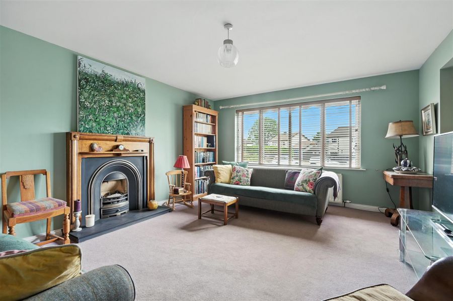 17 Markstown Close