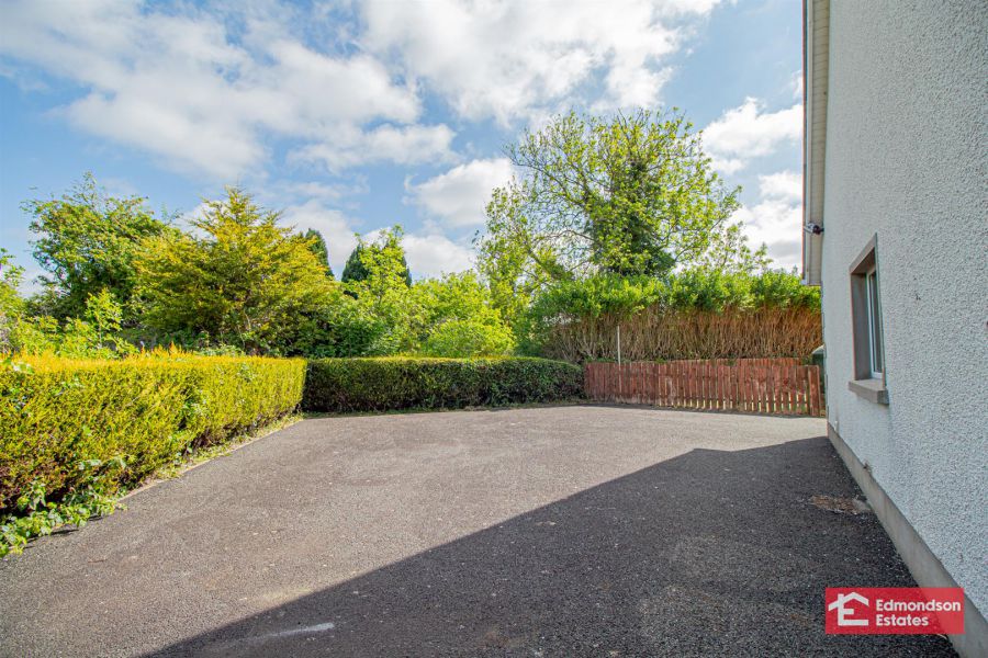 31 Riverview Park