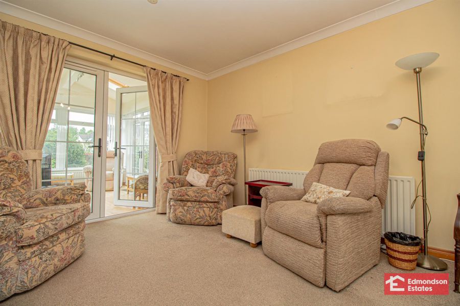 52 Tullymore Dale