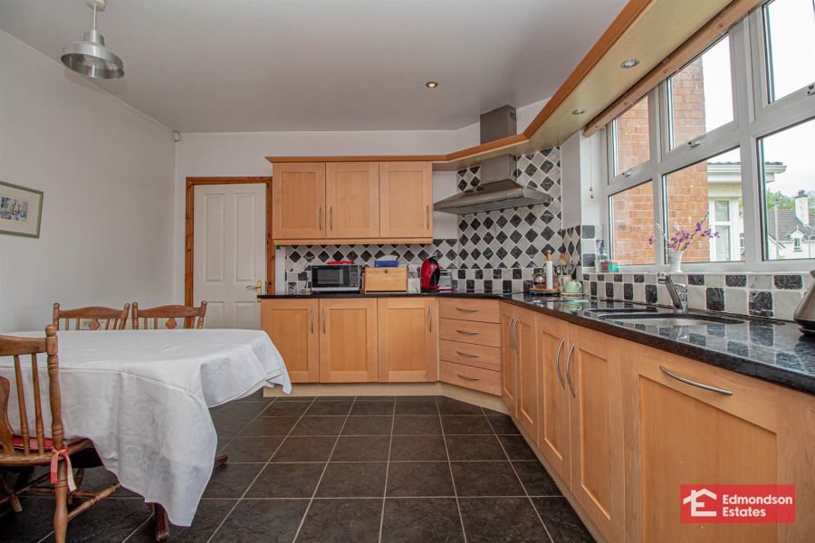 52 Tullymore Dale