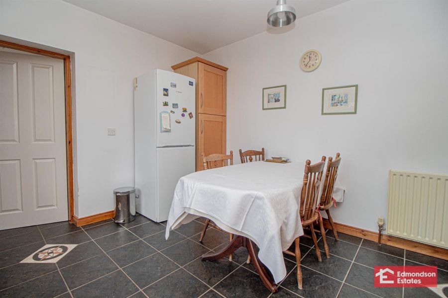 52 Tullymore Dale