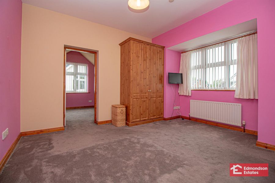 52 Tullymore Dale