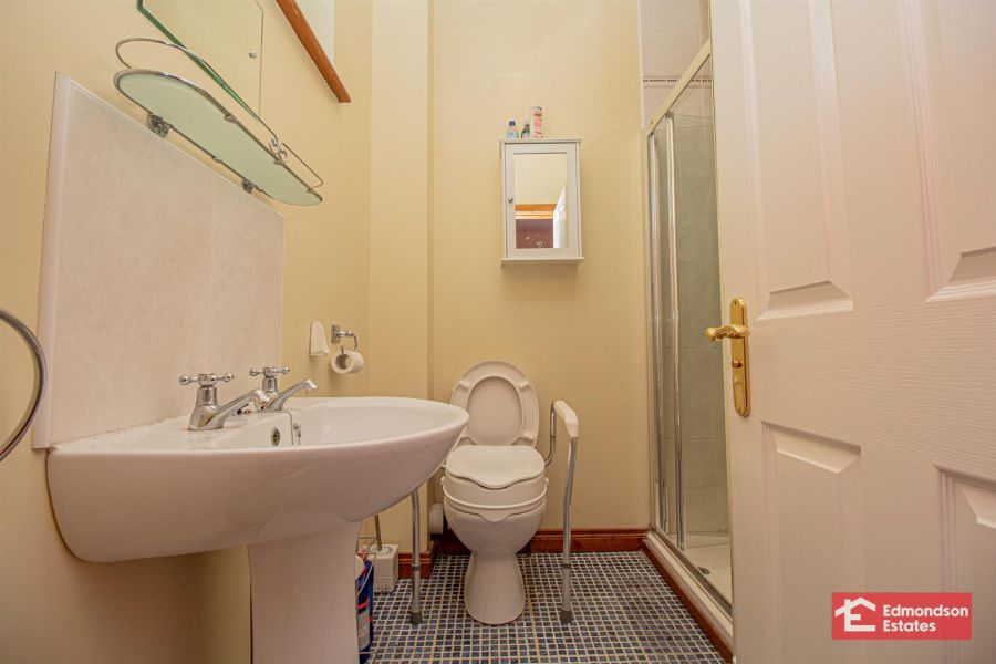 52 Tullymore Dale