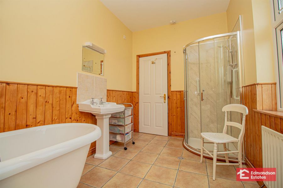 52 Tullymore Dale